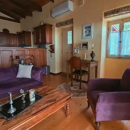 το αρχοντικό του κάστρου * Kyparissia